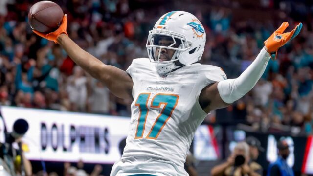Jaylen Waddle saat bermain untuk Miami Dolphins sebelum pindah ke Denver Broncos