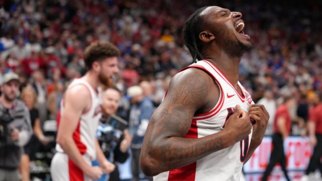 Jaden Bradley mencetak poin kemenangan untuk Arizona di Big 12