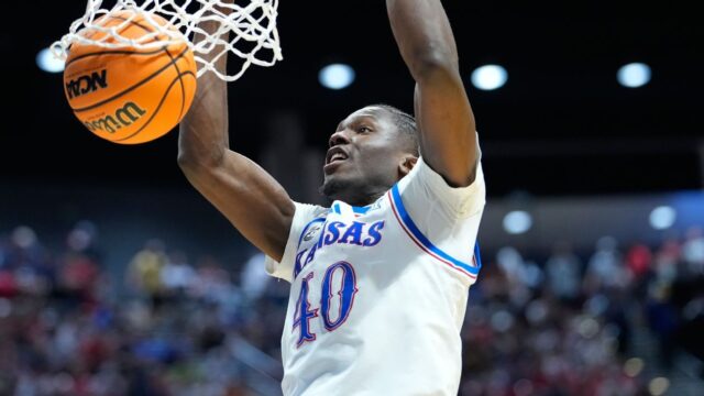 Flory Bidunga dalam pertandingan basket NCAA