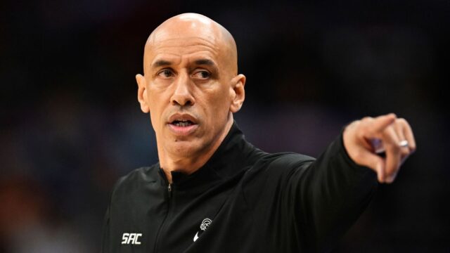 Doug Christie pelatih Sacramento Kings 2024